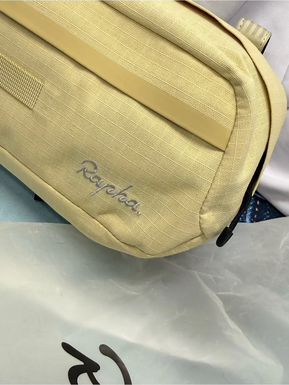 (new+tag) Rapha 2-in-1 bike bar bag / shoulder sling pack light yellow men/women